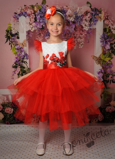 детска рокля в червено с тюл