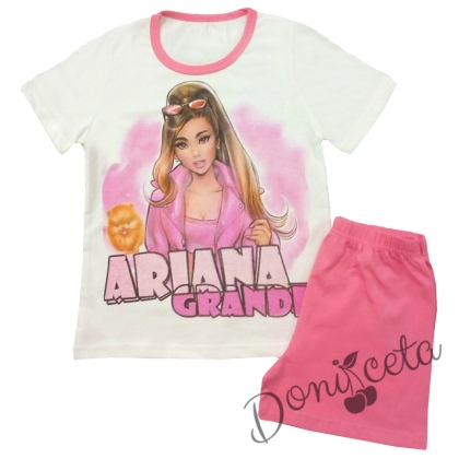 Детска пижама  за момче в бяло и розово с Ариана Гранде