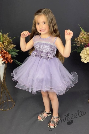 Официална детска рокля без ръкав от тюл в лилаво с дантела, цветя и къдрички в долната част 1