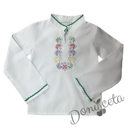 Детска риза с дълъг ръкав за момче в бяло с фолклорни мотиви тип носия