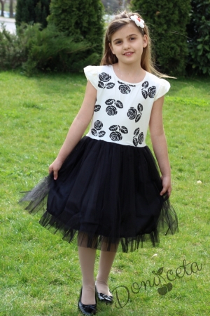 Official children's dress with tulle