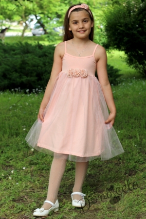 Лятна детска рокля в прасковено с презрамки и с тюл 6