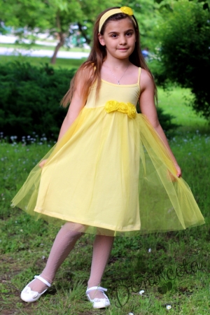 Summer children's dress in yelloew with tulle