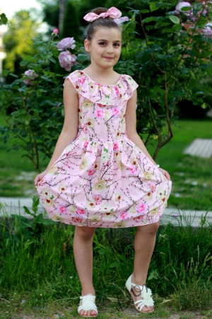 Summer children's dress in pink  with flowers