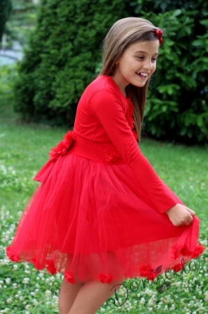 Официална детска рокля в червено с 3D рози с памучно болеро