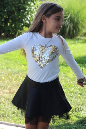 Children's blouse in white with golden heart