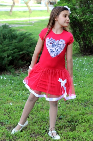 Лятна детска рокля в цвят малина с тюл и сърце
