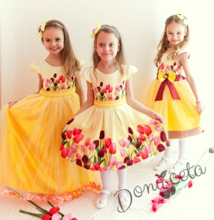 Празнична детска рокля в жълто с лалета