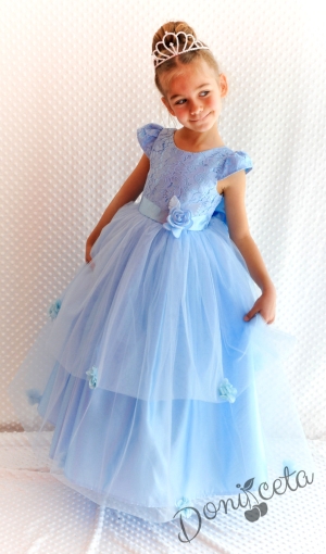 Официална детска дълга рокля в светлосиньо с къс ръкав и 3D цветя