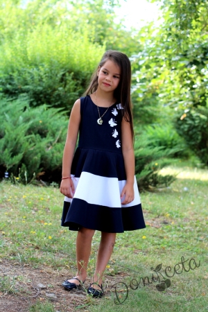 Официална детска рокля в тъмносиньо с 3D пеперуди тип клош в бяло Оля 10