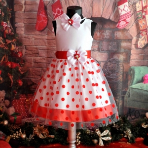 Официална детска рокля  в бяло с тюл на червени точки