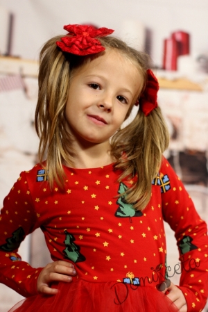 Детска рокличка за Коледа в червено с елхички