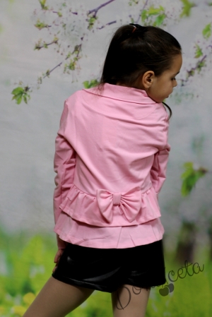 Комплект Дари от къси кожени панталони за момиче в черно с памучно сако в розово 11