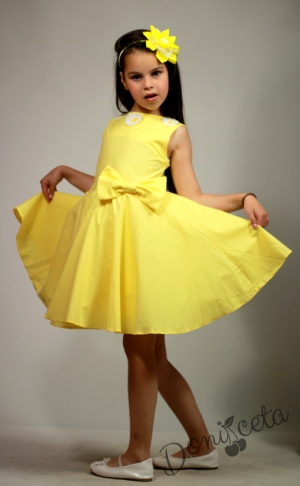 Официална или ежедневна детска рокля в жълто тип клош с цветчета Кери 1