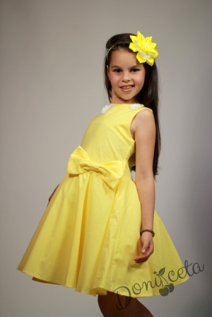 Официална или ежедневна детска рокля в жълто тип клош с цветчета Кери 2