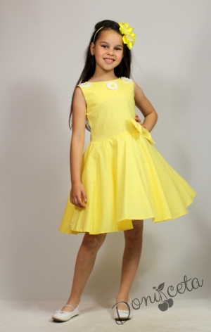 Официална или ежедневна детска рокля в жълто тип клош с цветчета Кери 3
