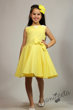 Официална или ежедневна детска рокля в жълто тип клош с цветчета Кери 7