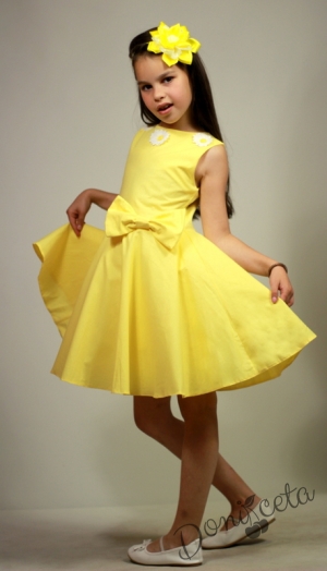 Официална или ежедневна детска рокля в жълто тип клош с цветчета Кери 14