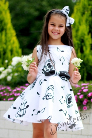 Официална детска рокля в бяло с ноти в черно тип клош Симона  3