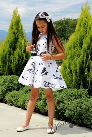 Официална детска рокля в бяло с ноти в черно тип клош Симона  8