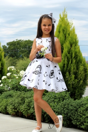 Официална детска рокля в бяло с ноти в черно тип клош Симона  12