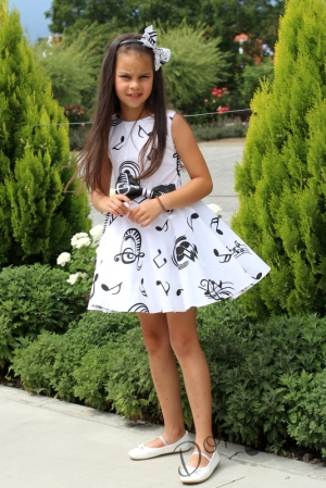 Официална детска рокля в бяло с ноти в черно тип клош Симона  13