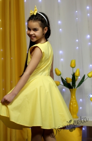 Детска рокля в жълто клош с бяло болеро 3