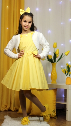 Детска рокля в жълто клош с бяло болеро 10