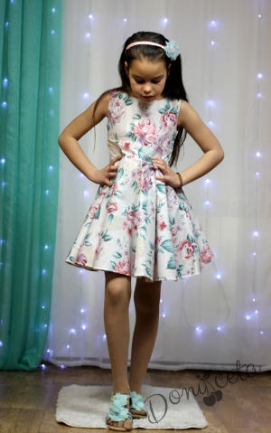Детска рокля клош на нежни цветя  9166442 8