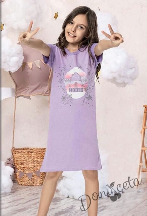 Детска нощница с къс ръкав в лилаво с картинка