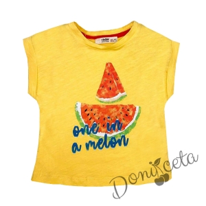 Детска тениска за момиче в жълто с апликация на диня