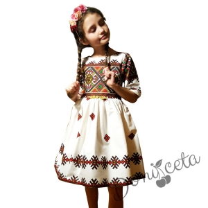 Детска рокля в екрю с фолклорни/етно мотиви тип народна носия