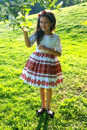 Детска рокля с фолклорни/етно мотиви тип народна носия 869239