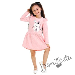 Детска рокля с дълъг ръкав със спокойно зайче в розово 766135