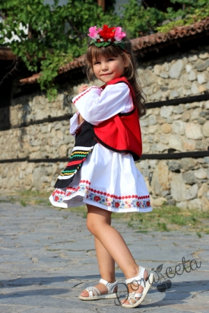 Детска народна носия 15- комплект с фолклорни/етно мотиви за момиче