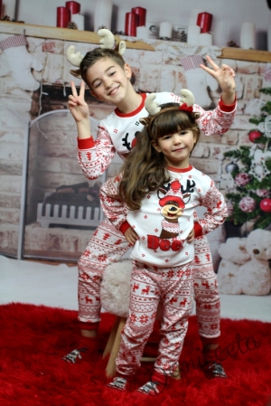 Коледна детска пижама в червено и бяло с еленче 9325342