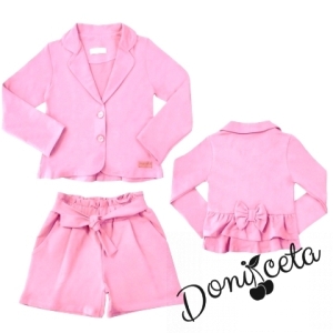 Детски комплект за момиче от къси панталонки и сако в розово