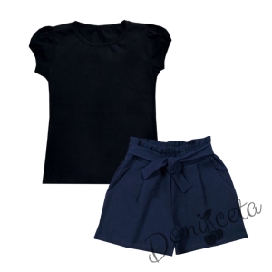 Детски комплект от къси панталонки в тъмносиньо и тениска в черно за момиче 1