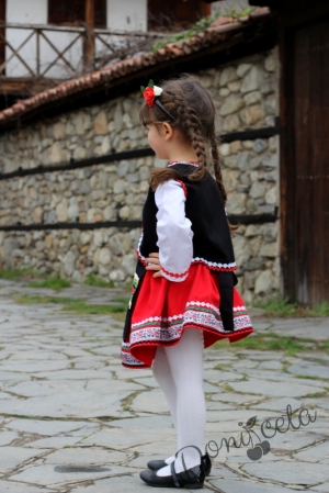 Детска народна носия 12-риза, пола, елек и престилка с фолклорни/етно мотиви 