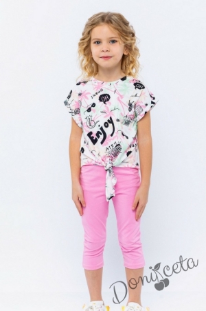 Детски комплект от клин в розово и тениска в бяло с надписи