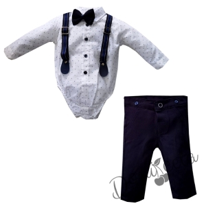 Бебешки комплект от панталон, боди-риза в бяло, тиранти и папийонка 546457