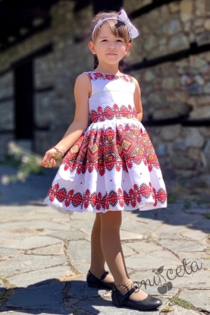 Детска рокля без ръкав с фолклорни етно мотиви тип народна носия 