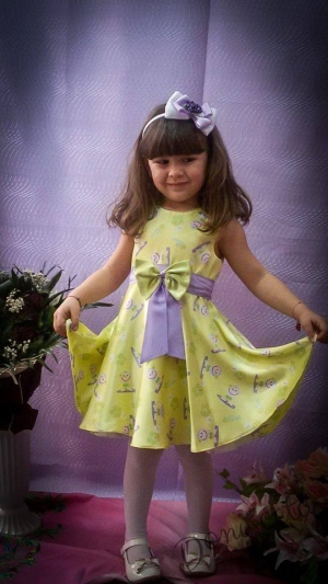 Официална детска рокля в жълто на цветя Жалина