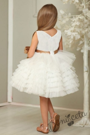 Детска официална рокля в бяло с тюл и златна панделка