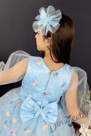 Официална детска рокля с дълъг ръкав, богат тюл и бродирани пеперуди в светлосиньо 3