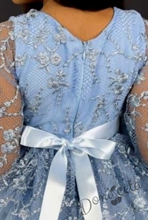 Официална детска рокля Адел с ръкав от дантела и тюл в светлосиньо с панделка за коса