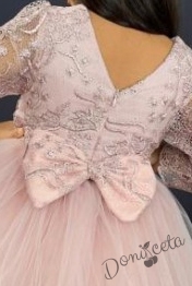 Официална детска рокля с дълъг ръкав  от дантела и тюл в прасковено с панделка за коса 2