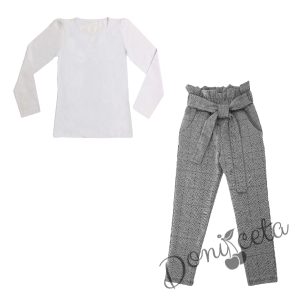 Детски комплект от панталони в сиво и блуза в бяло