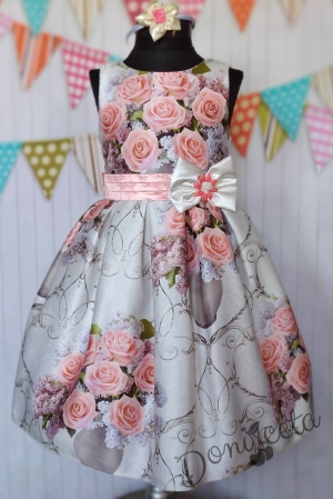 Официална детска рокля без ръкав на нежни цветя 250В 1