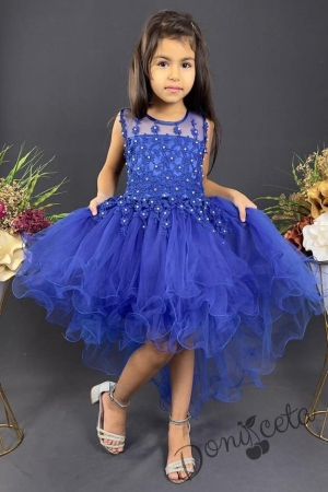 Детска рокля Карина в синьо на цветя без ръкав и тюл с шлейф